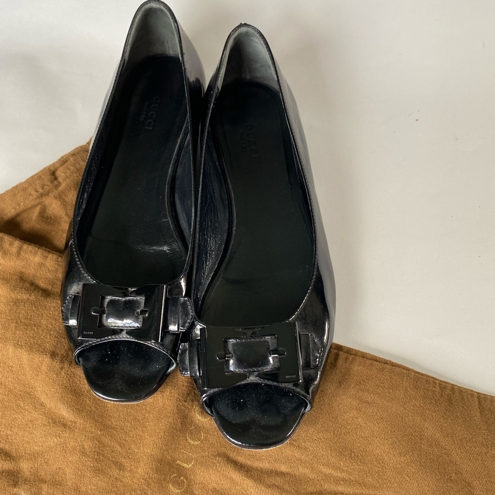 Gucci flats